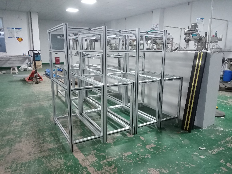 定制鋁型材設(shè)備機柜需要哪種工業(yè)鋁材？